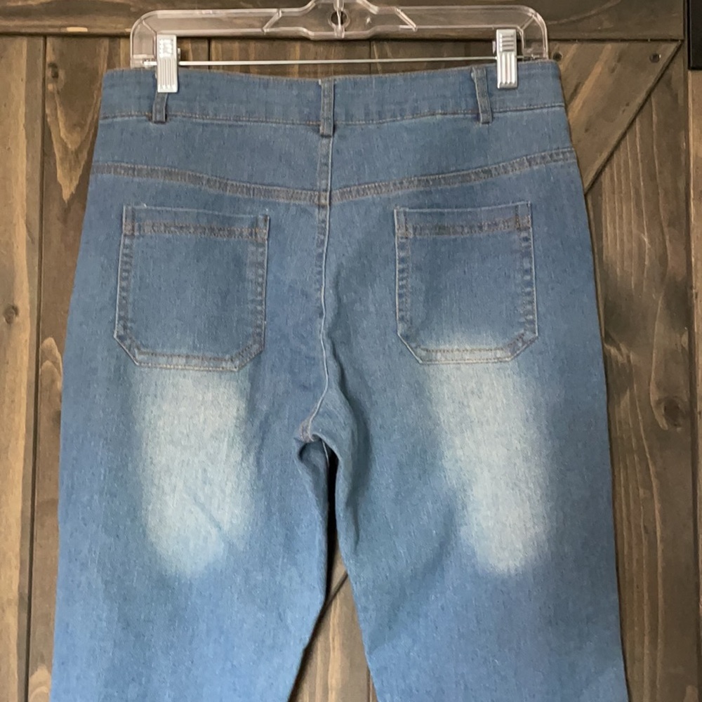 Ladies Stretch Bell Bottom Jeans - Picture 3 of 9